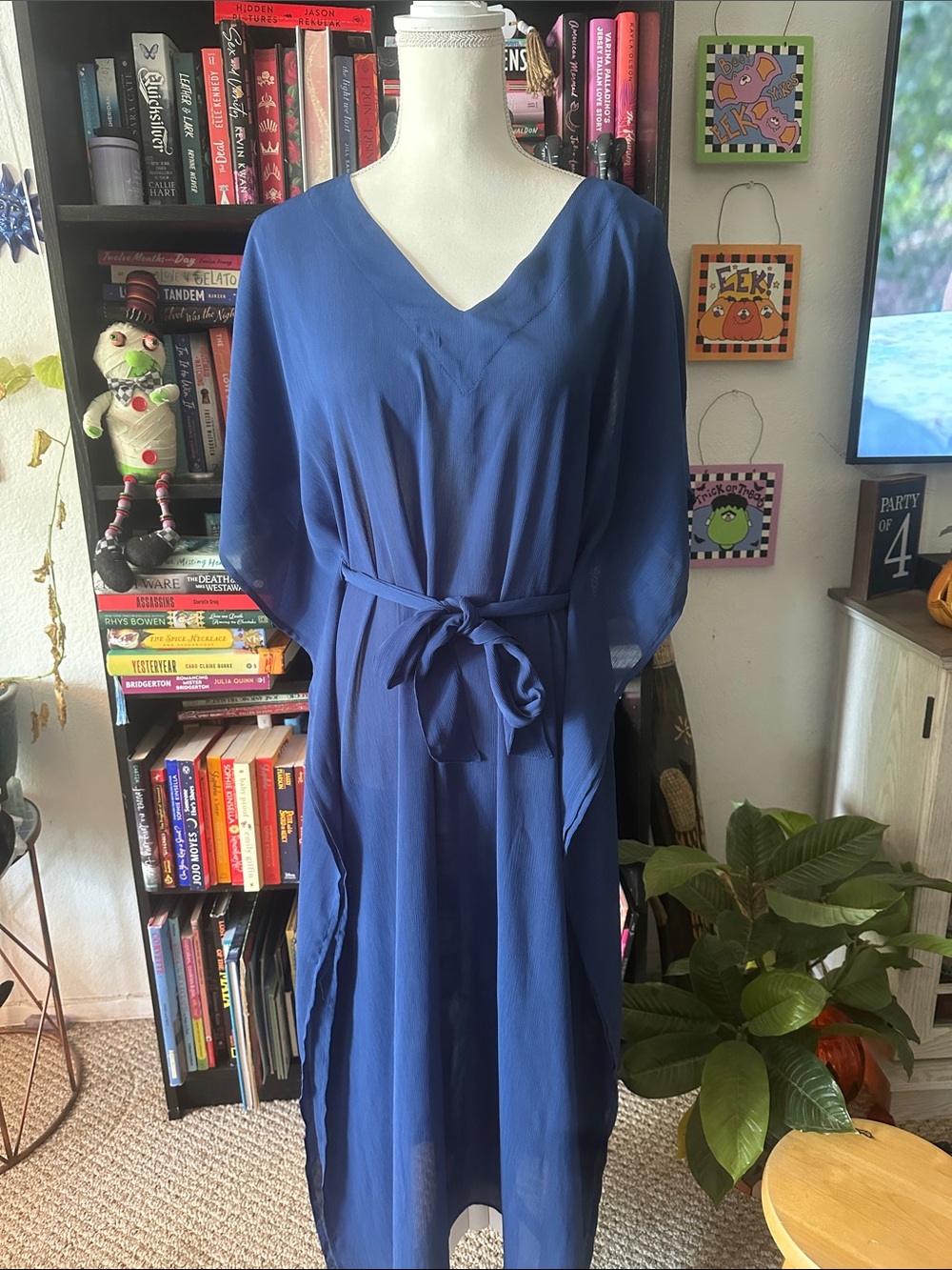 Mynah size XS Blue V-Neck Tie-Waist Women’s Dress